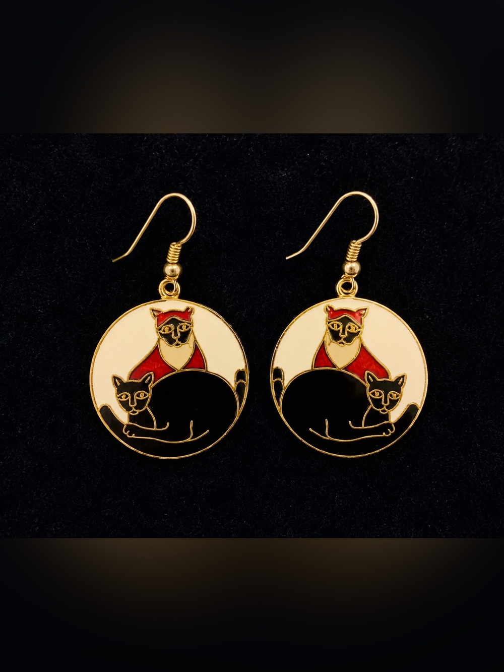 Vintage Signed MEOW Cat Dangle Earrings Black Cat Enamel Gold Tone